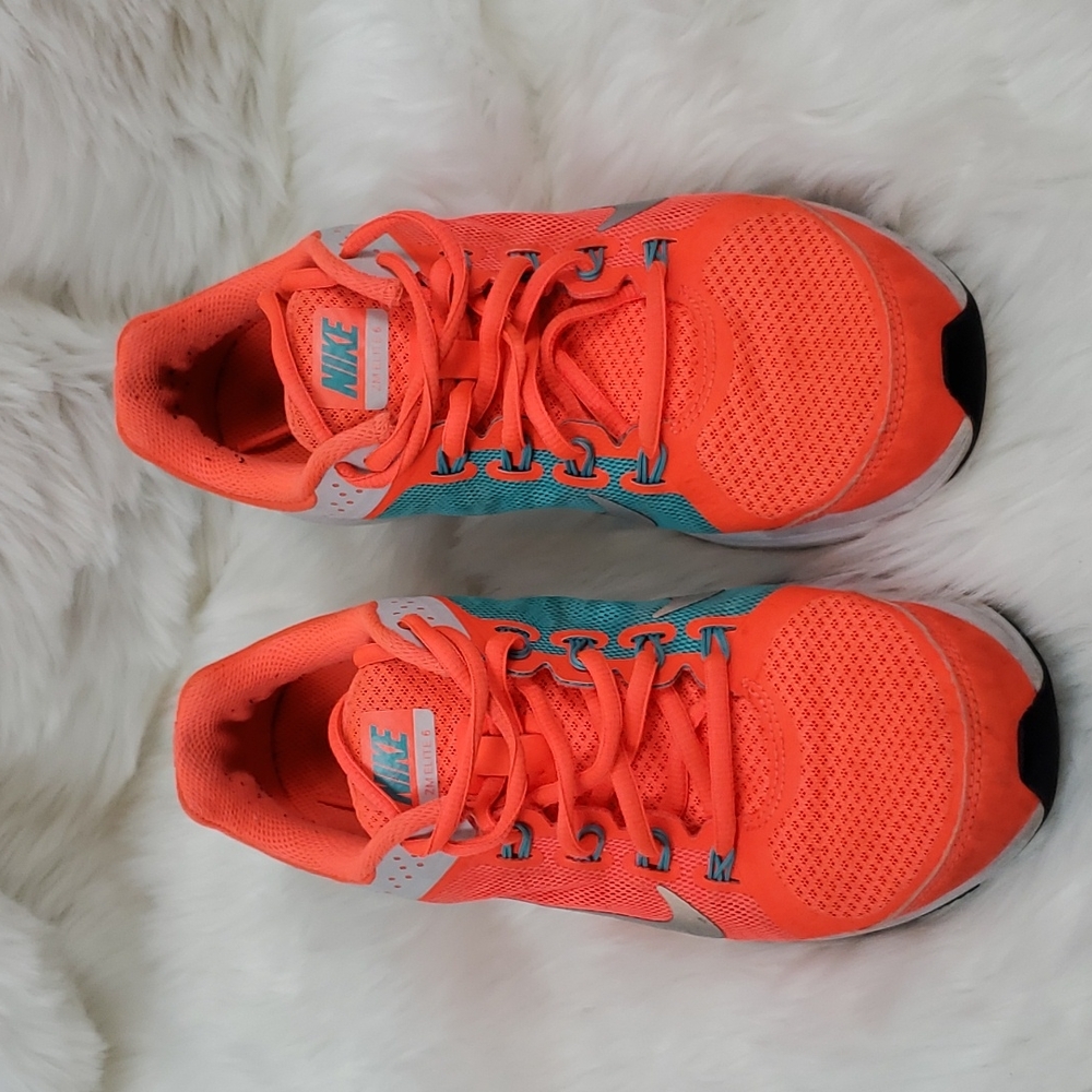 Nike Zoom Elite 6 orange sneakers shoes women size 7.5